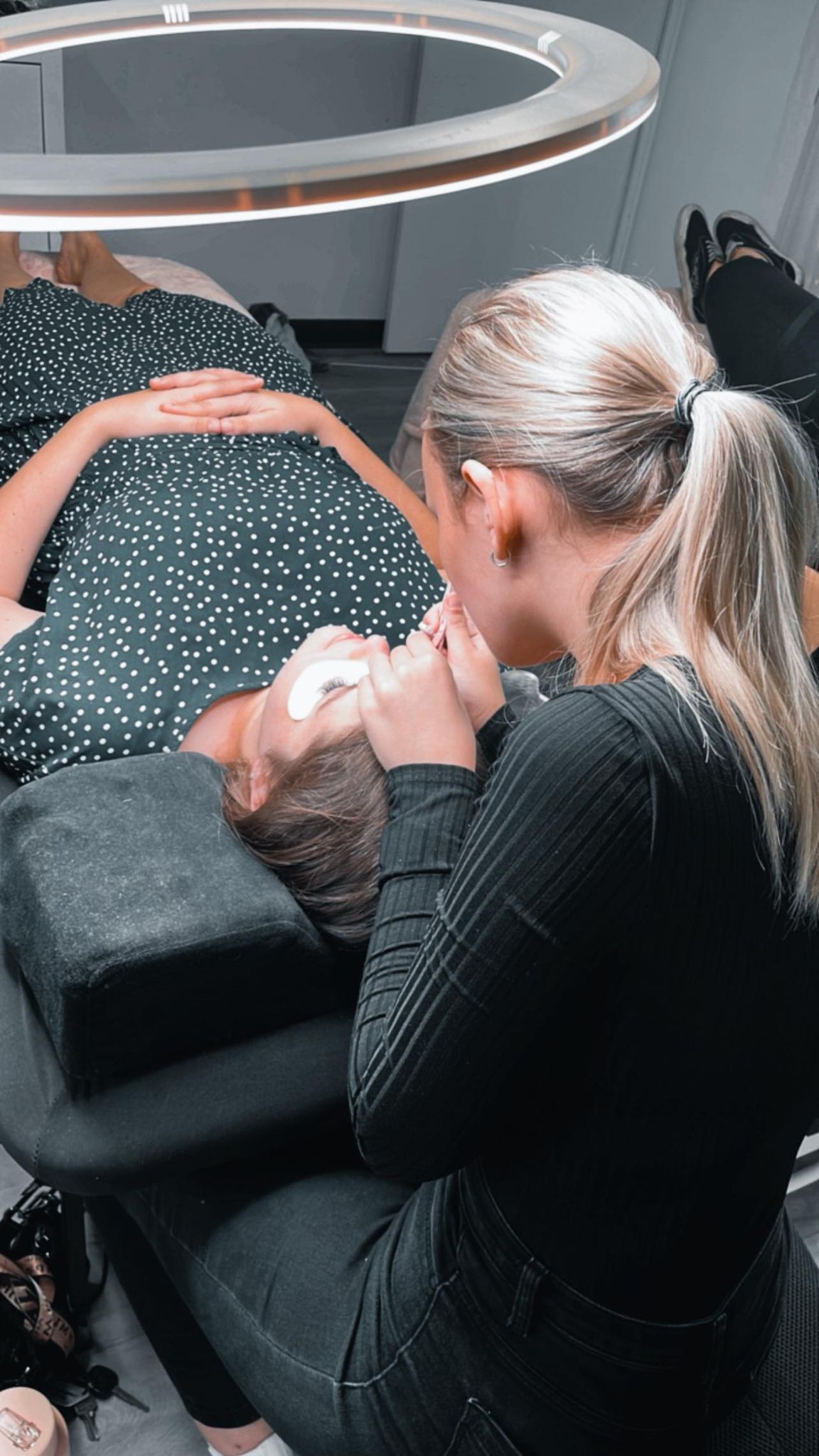 Classic & Volume - Eyelash Extension Training