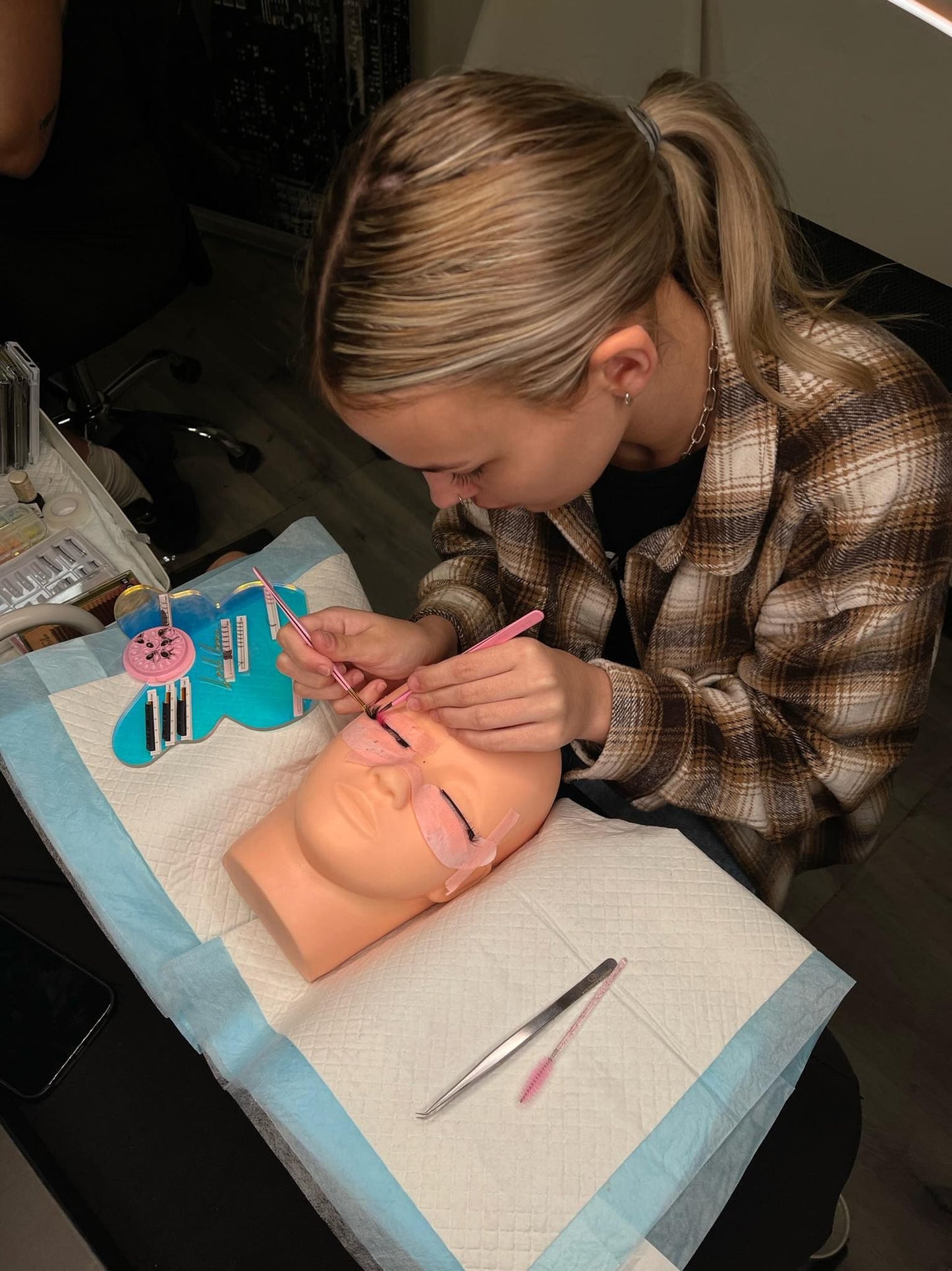 Introduction to volume eyelash extensions